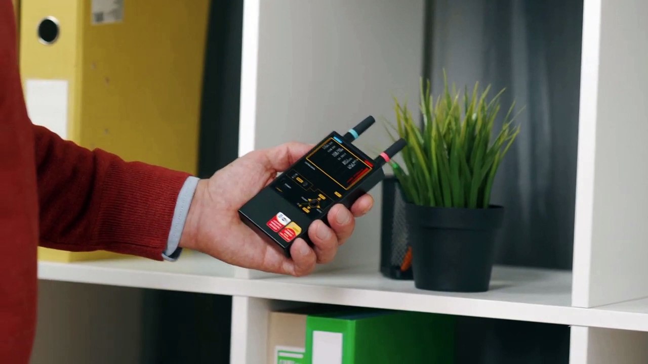 Présentation du détecteur de signaux Protect 1207i - Contre espionnage - Europe Connection