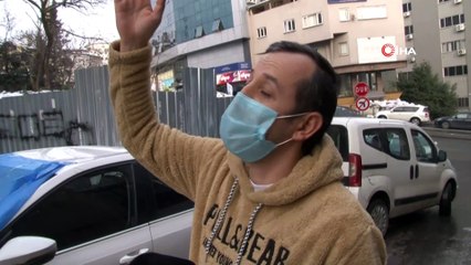 Kar kütleleri aracın üzerine düştü, faciadan dönüldü