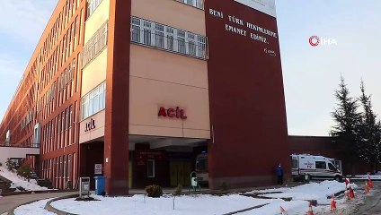 Bolu’da, 2 kişi sobadan sızan gazdan etkilendi