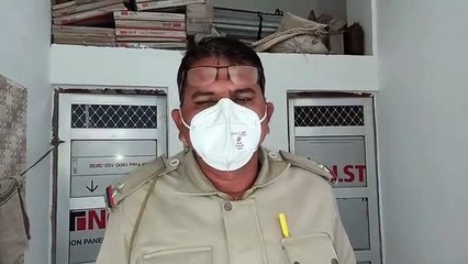 कपड़े सिलाई की दुकान में युवक ने फंदा लगाया