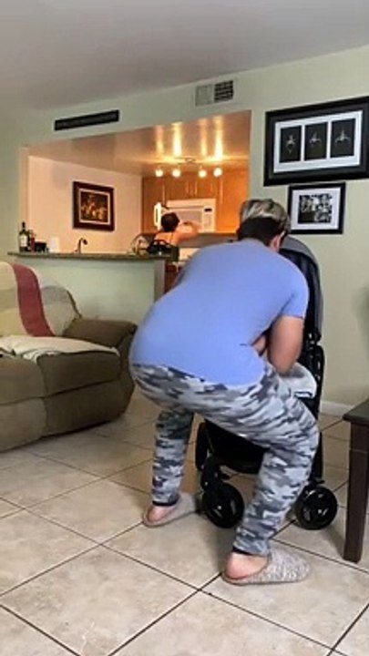 'Influencer' le jugó broma pesada a su novia luego de fingir que había dejado caer a su bebé recién nacido