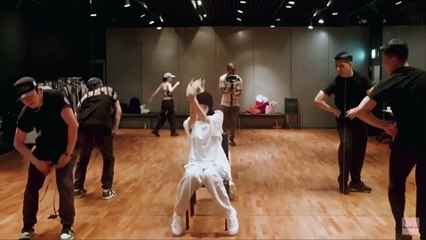 BLACKPINK LISA Dance Practice Video - LILI's FILM #4