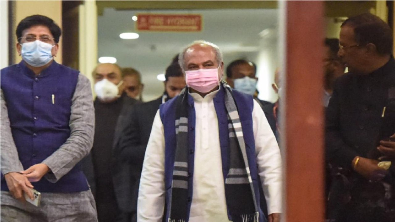 Proposal to suspend farm laws: Here's what BJP leader said