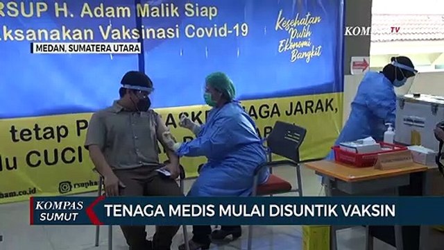 Tenaga Medis Mulai Disuntik Vaksin