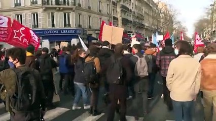 Studenten: Lasst uns wieder in die Hörsäle