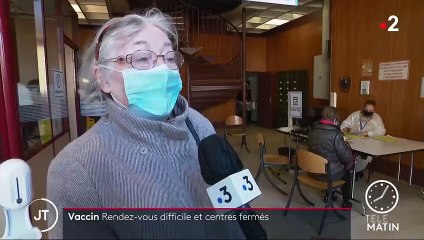 Covid-19 : des délais à rallonge dans les centres de vaccination