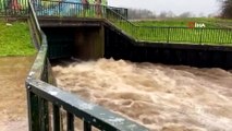 - İngiltere'de Christoph Fırtınası Alarmı- Yoğun Fırtına Ve Sel Nedeniyle 2 Bin Ev Tahliye Edildi