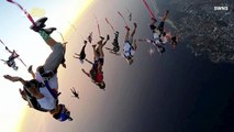 Must See! 21 Skydivers Form Up For Synchronized Freefall
