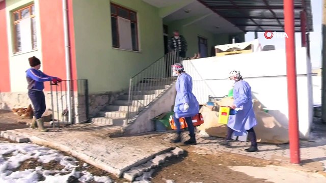 85 yaş üzeri vatandaşlar evlerinde aşılanmaya başlandı