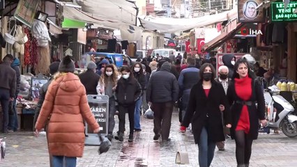 Uşak’ta sosyal mesafe hiçe sayıldı