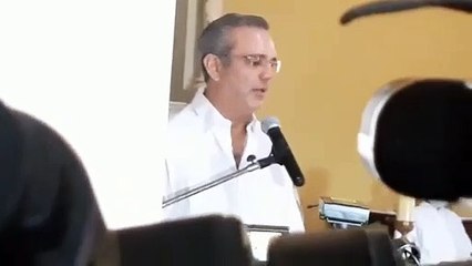 Abinader pide a Dios y la virgen de La Altagracia poder rectificar cuando se equivoque