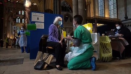 Una catedral del Reino Unido se convierte en un templo de la vacunación