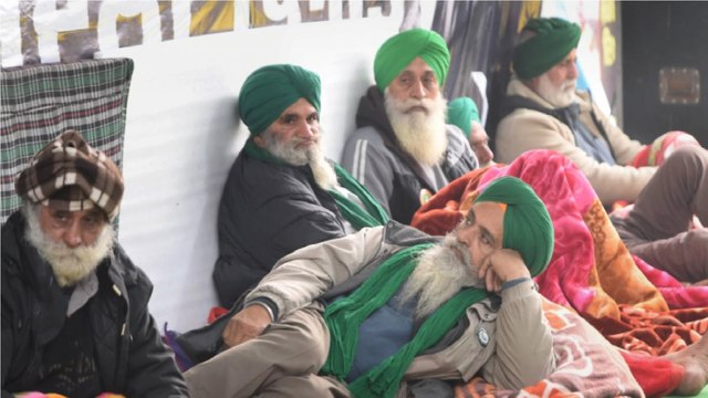 Farmers reject govt's proposal to put pause on farm laws