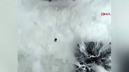 Portekiz’de ip cambazından nefes kesen gösteri