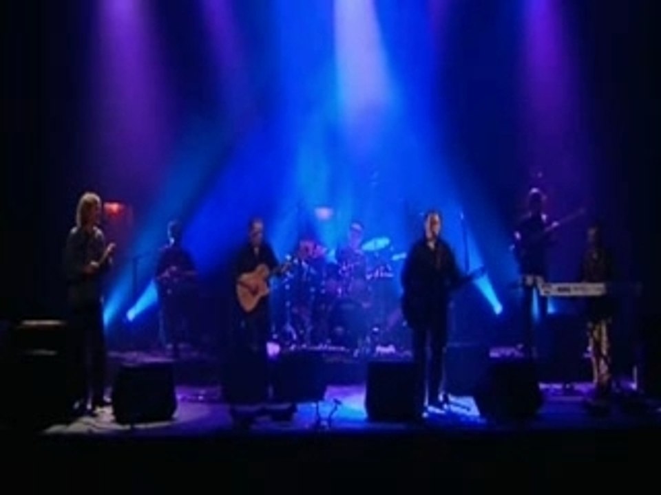 Idi  Matoub Lounes - en Concer Kabyle Algérien