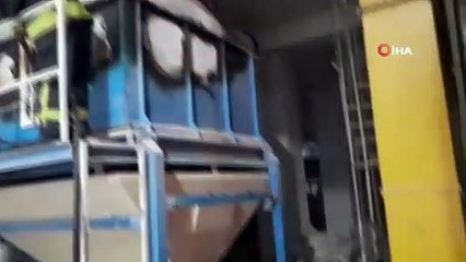 İtfaiyenin zamanında müdahalesi fabrikayı yanmaktan kurtardı