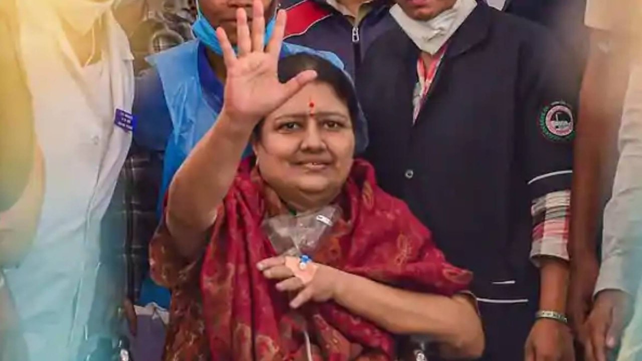 VK Sasikala Health Update: Doctors said that the condition of V.K. Sasikala is Stable For Now