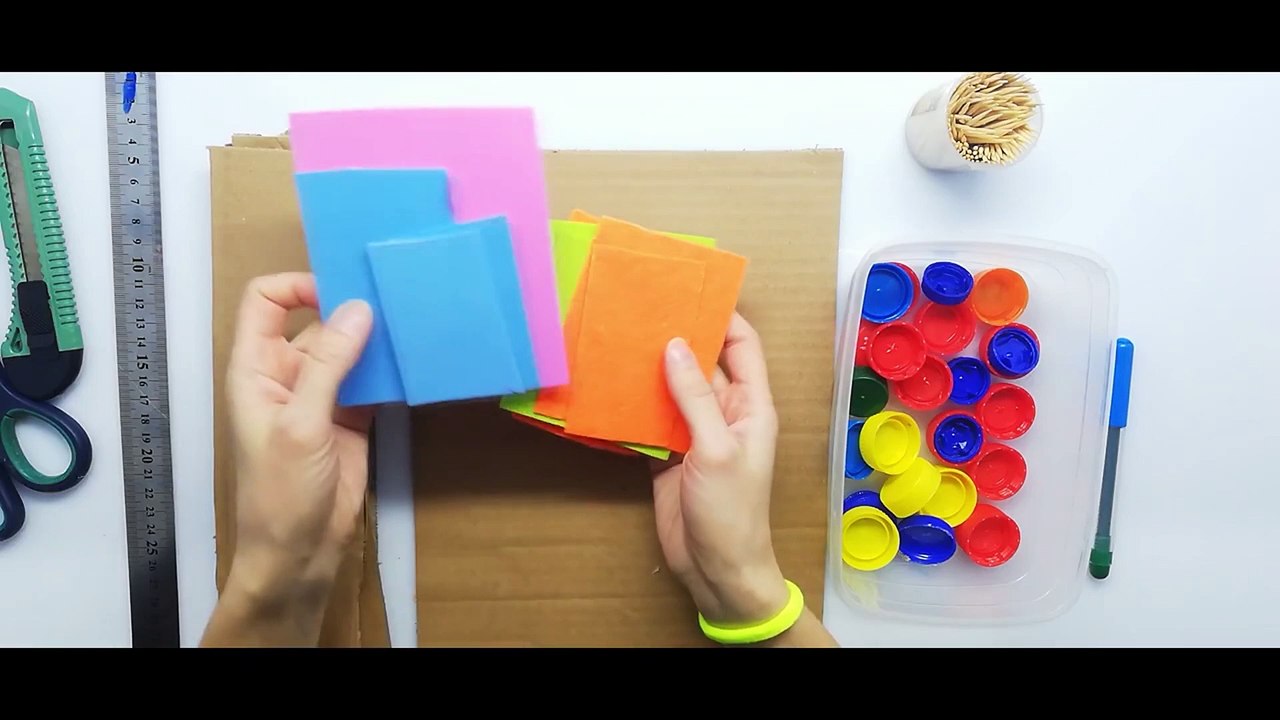 3 malzeme ile çocuklar için kolay zeka oyunu