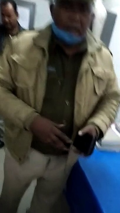 यूपी 112 के जिला प्रभारी पर सिपाही ने लगाए गंभीर आरोप, एसपी को इस्तीफे को लेकर सिपाही ने पत्र लिखा