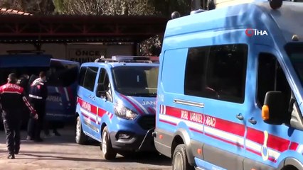 Jandarma dedektifleri çalınan traktörün peşini bırakmadı