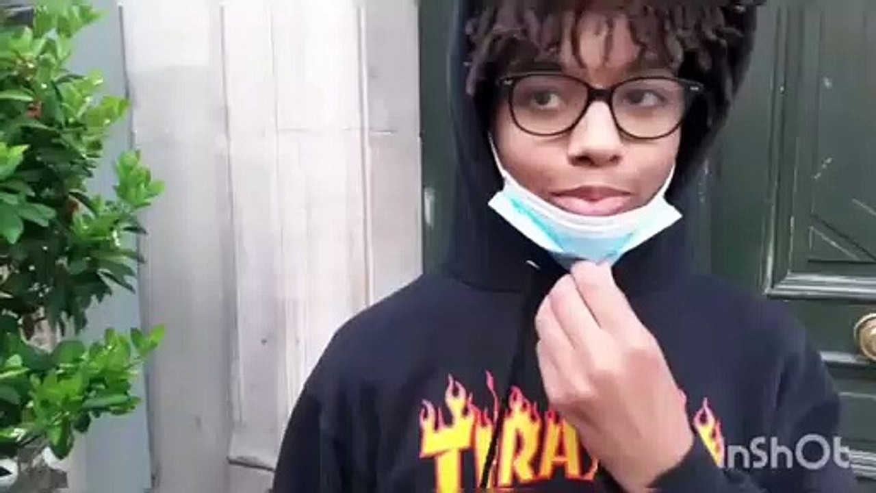 C'est Nouveau type de Sénégalais ignorant qui se croient tout permis