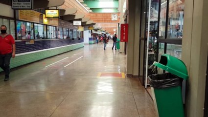 Alterado, morador de rua causa incômodo na Rodoviária