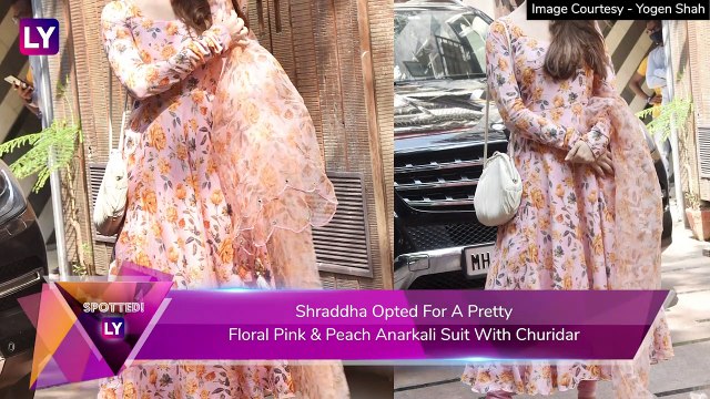 Kareena Kapoor Khan aces her cool look, Shraddha Kapoor, Varun Dhawan, Sara Ali Khan, Sushmita Sen spotted; Priyanka Chopra Takes a Clean Golf Shot like a Pro