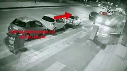 Çaldığı eşyaları kamyonete böyle yükledi