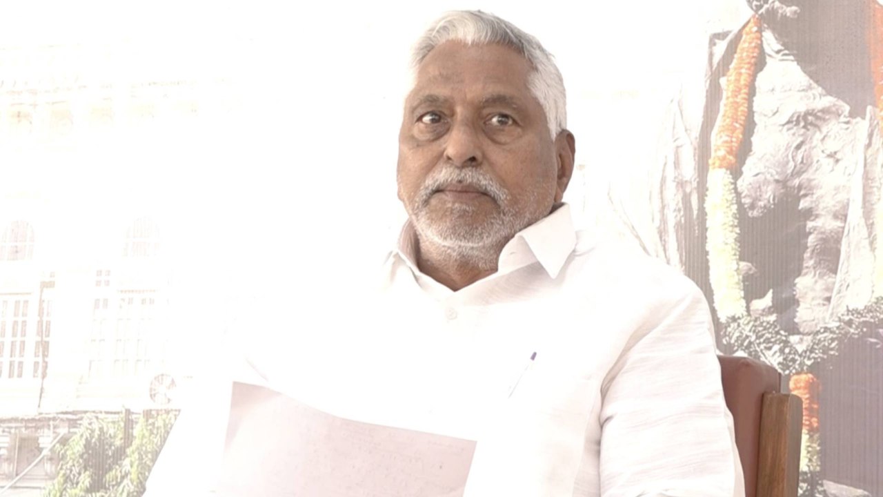 Jeevan Reddy - "KCR Does Not Have Capability To Rule The State" ​| Oneindia Telugu