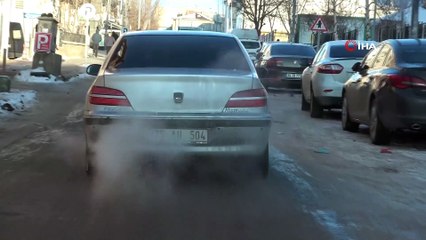Ardahan buz kesti: Garajdaki araçlar dahi dondu