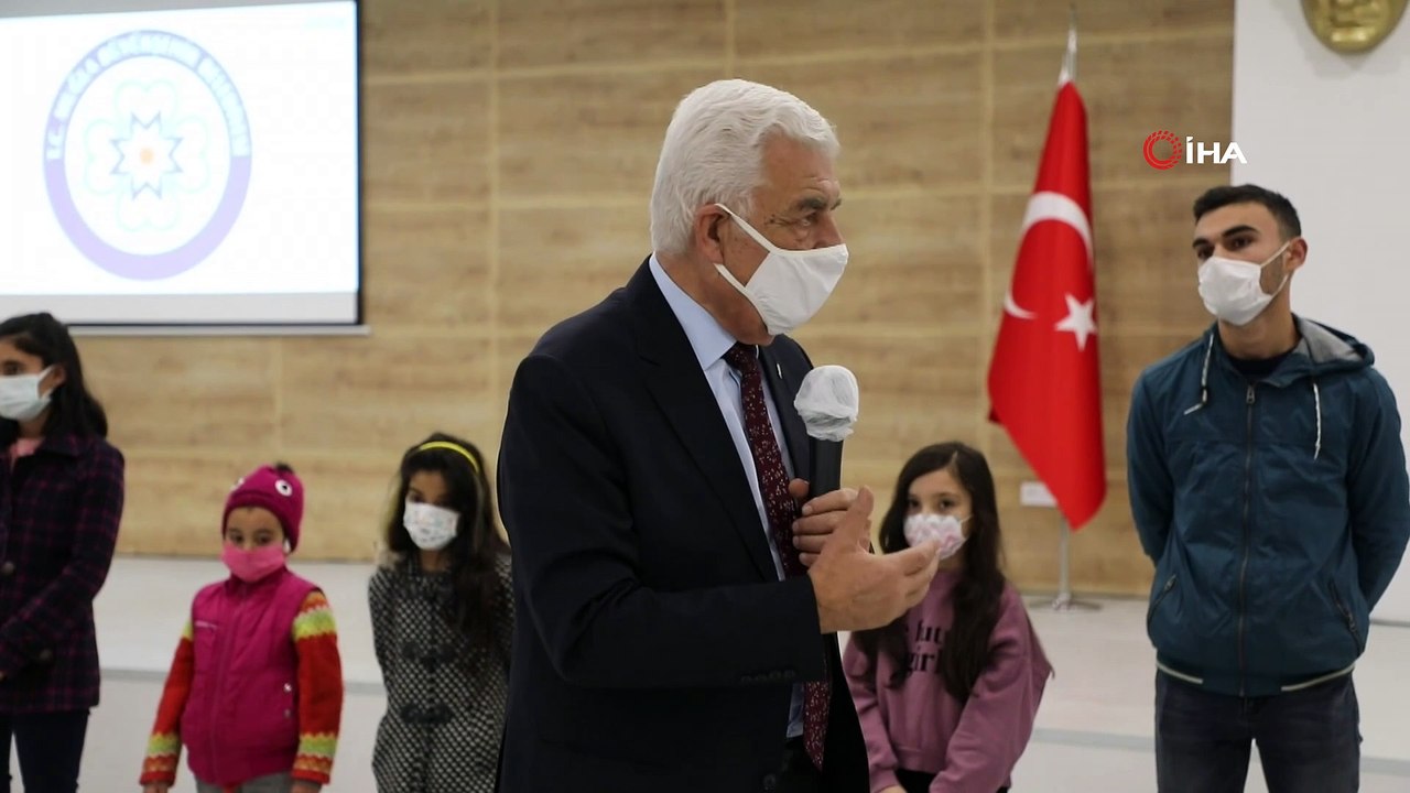 Büyükşehir’den öğrencilere karne hediyesi ‘Tablet’