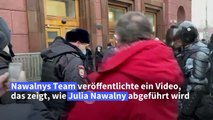 Nawalnys Frau bei Protesten in Moskau festgenommen
