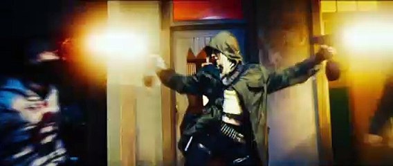 映画『ガンズ・アキンボ』本編映像