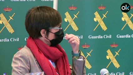 Marlaska mete presión a Robles: destituye a un oficial de la Guardia Civil por vacunarse junto al JEMAD