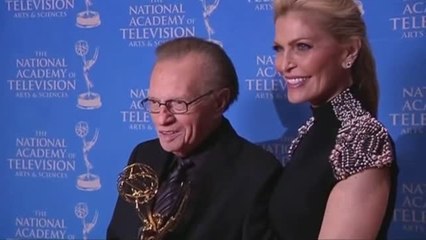 Muere Larry King