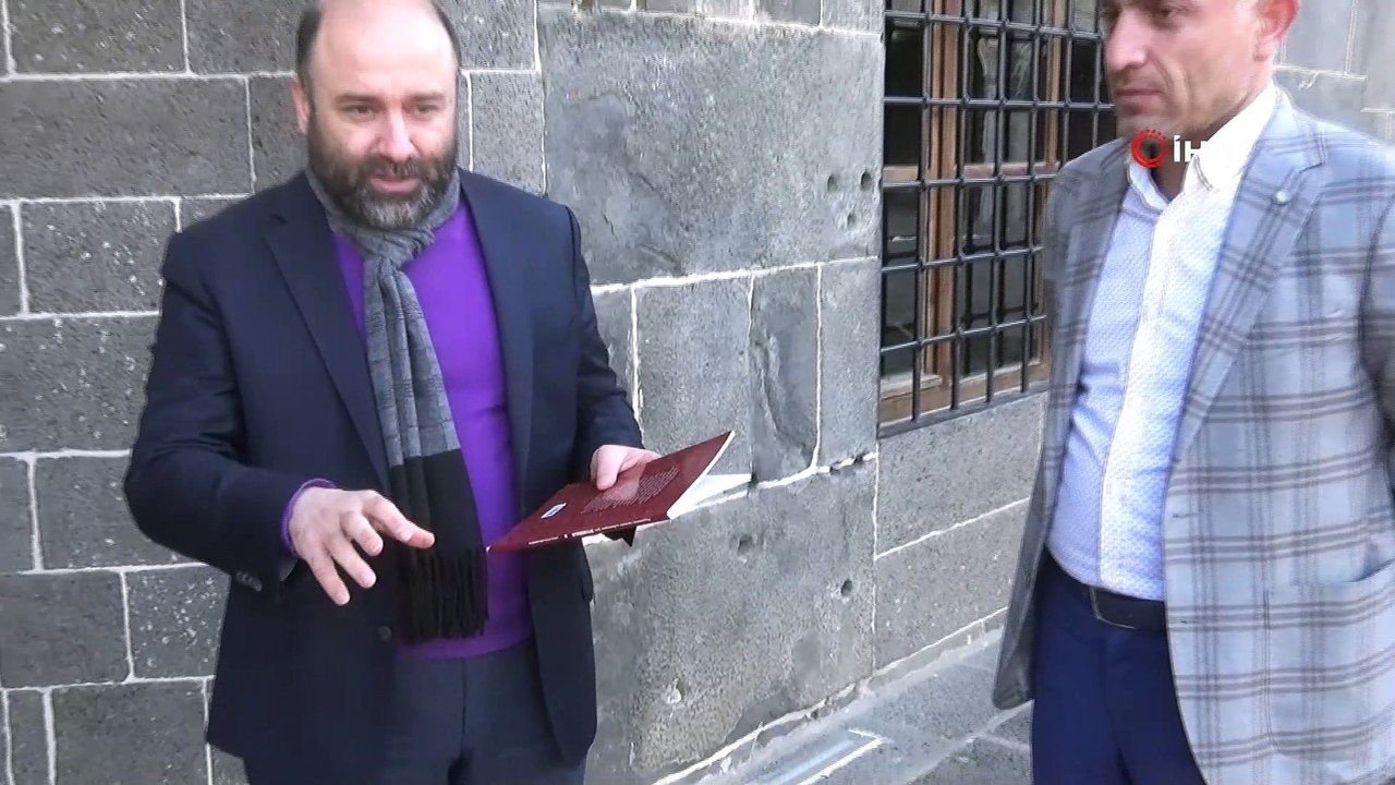 Tarih araştırmacısı Arslanoğlu, Millet Kütüphanesi kurucusu Ali Emiri'yi vefatının 97. yılında andı