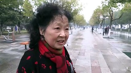 ووهان فخورة وحذرة في ذكرى أول إغلاق جرّاء كوفيد في العالم