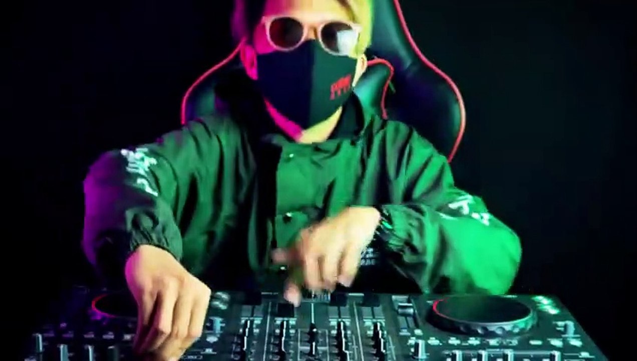 DJ TERPESONA AKU TERPESONA MENATAP WAJAHMU YANG MANIS TIK TOK VIRAL ( DJ DESA x DJ ALGIFAHRI Remix )