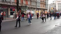 Hosteleros se manifiestan en Bilbao contra el cierre de bares y restaurantes