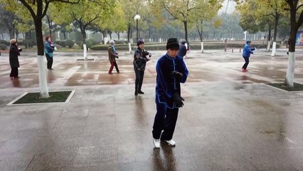Los habitantes de Wuhan recuperan sus vidas un año después de su confinamiento por el coronavirus