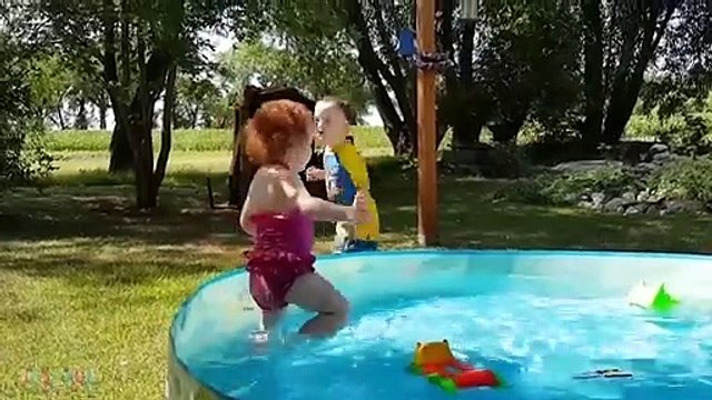 Videos De Risa 2020 nuevos Videos Graciosos - Niños chistosos jugando piscinas - Pool Fails