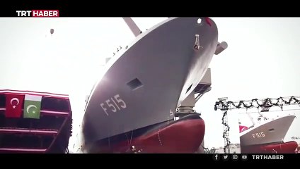 Milli fırkateyn 'İstanbul' denize indirildi