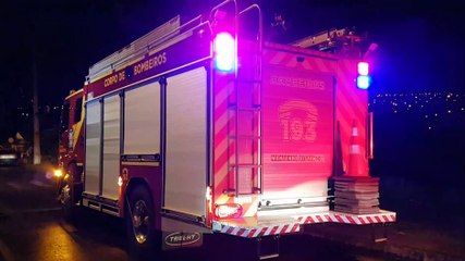 Homem é resgatado pelo Corpo de Bombeiros em pedreira no Bairro Universitário