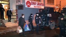 Esenyurt HDP ilçe binasına yapılan operasyon 6 saatlik arama sonrası sona erdi