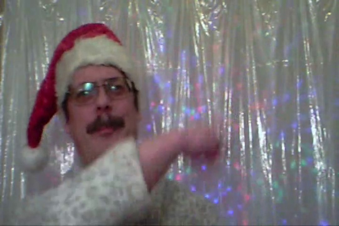 1835. CHRISTMAS FACTS 16. HOW BIG WAS THE WORLD'S LARGEST HUGHGEST CANDY CAIN?