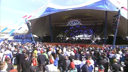 Kelly Clarkson - Since U Been Gone (Live @ Super Bowl 39 Pre-Game Show) (2005/02/06) HDTV