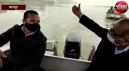 कितनी साफ हुई गंगा, देखने पहुंचे कमिश्नर, की 10 किलोमीटर की यात्रा