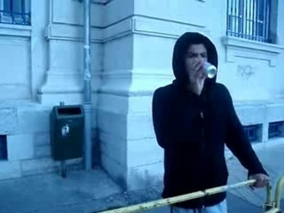 Amazing Can Throwing Skills