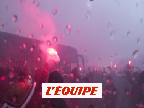 Chants et fumigènes, chaude ambiance avant Rennes-Lille - Foot - L1 - Rennes