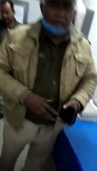 लखीमपुर खीरी: बेटी के बीमार होने पर सिपाही ने मांगी छुट्टी, आग बबूला हो गया दारोगा